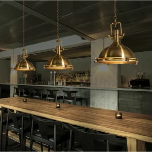 Suspension métal doré design industriel vintage éclairage intérieur moderne salon cuisine loft élégant luminaire suspendu chaînes métalliques Suspension métal doré design industriel vintage éclairage intérieur moderne salon cuisine loft élégant luminaire suspendu chaînes métalliques