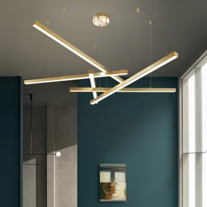 Suspension LED métal doré design moderne minimaliste éclairage intérieur contemporain salon cuisine bureau lumière chaleureuse économies d’énergie élégance scandinave Suspension LED métal doré design moderne minimaliste éclairage intérieur contemporain salon cuisine bureau lumière chaleureuse économies d’énergie élégance scandinave