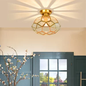 Plafonnier moderne design vintage verre transparent doré motifs géométriques lumière diffuse effet visuel plafond salon chambre élégance sophistiquée Plafonnier moderne design vintage verre transparent doré motifs géométriques lumière diffuse effet visuel plafond salon chambre élégance sophistiquée