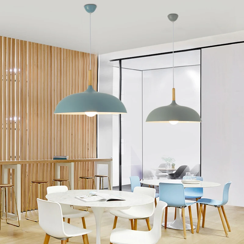 Plafonnier bois nordique aluminium abat-jour design minimaliste suspensions éclairage chaleureux salon salle à manger chambre Art déco