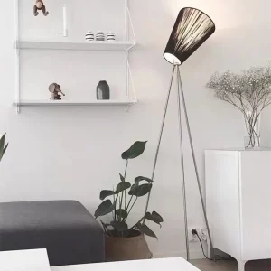 Lampadaire en Bois Design Danois Minimaliste Éclairage Moderne Industriel Idéal pour Salon Chambre ou Bureau Lampadaire en Bois Design Danois Minimaliste Éclairage Moderne Industriel Idéal pour Salon Chambre ou Bureau