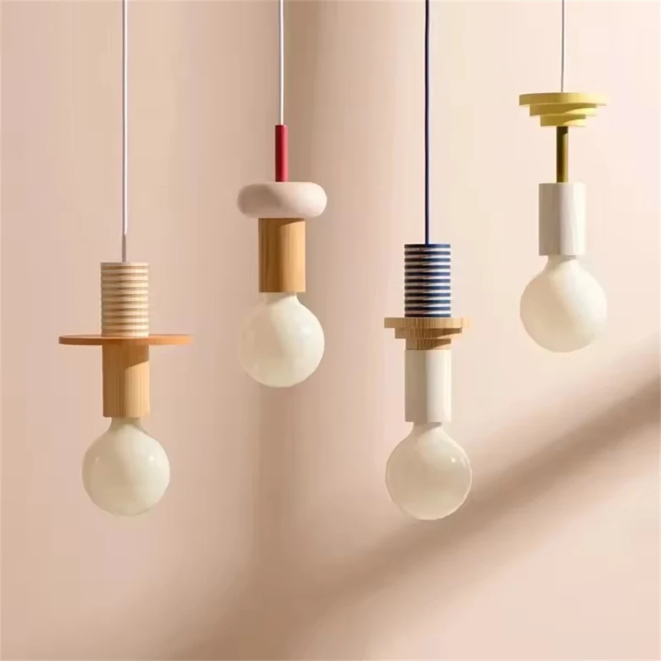 Suspension bois coloré design moderne nordique éclairage chaleureux salon cuisine LED économies d’énergie luminaire artistique