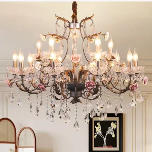 Plafonnier suspendu style bougie florale française luminaire décoratif élégant pour salon ou chambre à coucher ambiance romantique et chaleureuse design classique vintage Plafonnier suspendu style bougie florale française luminaire décoratif élégant pour salon ou chambre à coucher ambiance romantique et chaleureuse design classique vintage
