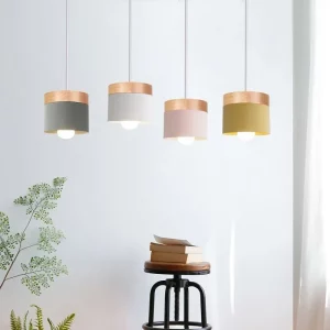 Plafonnier suspension bois nordique design scandinave moderne luminaire décoratif chaleureux salon salle à manger cuisine éclairage intérieur économie d’énergie élégance naturelle Plafonnier suspension bois nordique design scandinave moderne luminaire décoratif chaleureux salon salle à manger cuisine éclairage intérieur économie d’énergie élégance naturelle