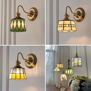 Applique murale vintage en métal doré luminaire decoratif style Tiffany ideal pour salon chambre hotel éclairage chaleureux artistique élégant Applique murale vintage en métal doré luminaire decoratif style Tiffany ideal pour salon chambre hotel éclairage chaleureux artistique élégant