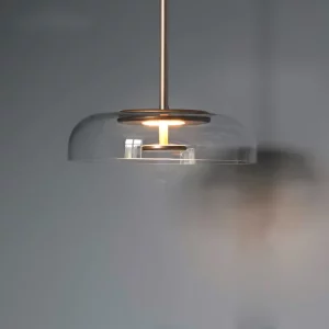 Suspension verre métal design moderne intérieur épuré éclairage chaleureux salon chambre cuisine déco luminaire contemporain élégant Suspension verre métal design moderne intérieur épuré éclairage chaleureux salon chambre cuisine déco luminaire contemporain élégant