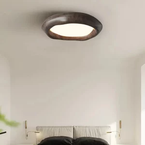 Plafonnier en bois design moderne style organique chambre salon étude lumière chaleureuse épurée élégance naturelle économie d’énergie
