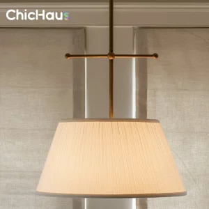 Suspension moderne en métal doré tissu beige éclairage intérieur salle à manger salon chambre design élégant lumière douce aménagement intérieur décoratif