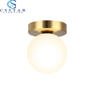 Plafonnier moderne design minimaliste en métal doré globe verre opale lumière douce salle à manger chambre salon éclairage contemporain élégant