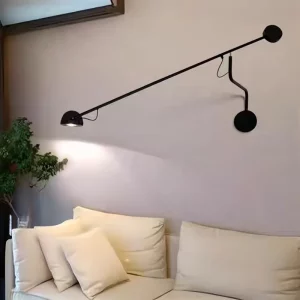 Applique murale industrielle pivotante  design moderne  lumière LED  salon  chambre  couloir  long bras ajustable  éclairage intérieur  style épuré  économie d’énergie