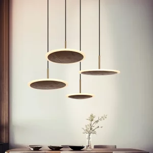 Plafonnier en bois LED design scandinave nordique modernité lumière chaleureuse salon salle à manger éclairage suspensif élégant