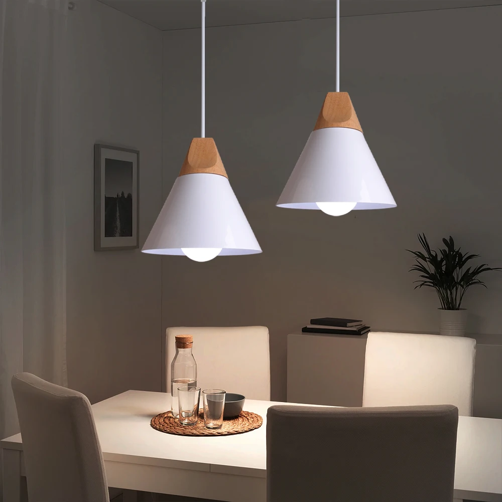 Plafonnier suspendu en bois design scandinave moderne éclairage LED lumière chaleureuse salon chambre cuisinedécoration intérieure écoénergétique