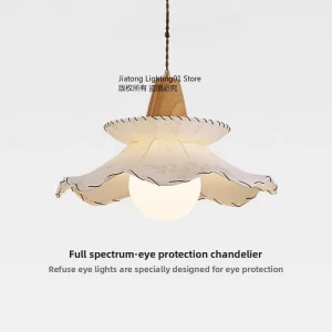 Suspension en tissu et bois naturel style japonais Wabi-Sabi éclairage doux pour salon et chambre à coucher design vintage rétro chic lumière chaleureuse et élégante Suspension en tissu et bois naturel style japonais Wabi-Sabi éclairage doux pour salon et chambre à coucher design vintage rétro chic lumière chaleureuse et élégante