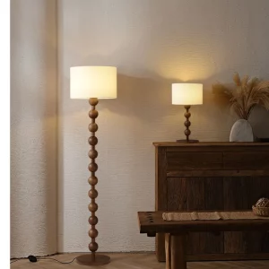 Lampe en bois naturel et tissu design scandinave modern style nordique lampadaire table lumière chaleureuse salon chambre hotel déco intérieure Lampe en bois naturel et tissu design scandinave modern style nordique lampadaire table lumière chaleureuse salon chambre hotel déco intérieure