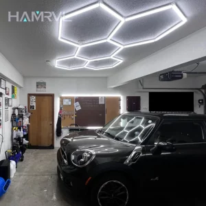 Plafonnier LED hexagonal moderne design industriel garage bar atelier éclairage puissant économique durabilité haute performance