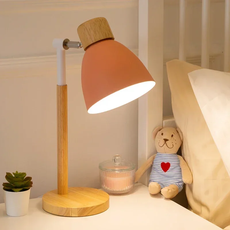 Lampe de Table en Bois Design Scandinave avec Abat-Jour Conique Éclairage LED Chambre Bureau Élégance Naturelle Économique