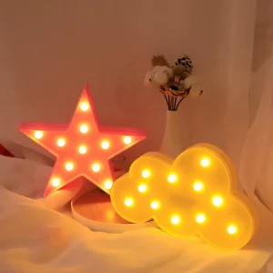 Lampe décorative LED en plastique design ludique nuage et lune veilleuse créative chambre enfant éclairage ambiance doux portable Lampe décorative LED en plastique design ludique nuage et lune veilleuse créative chambre enfant éclairage ambiance doux portable