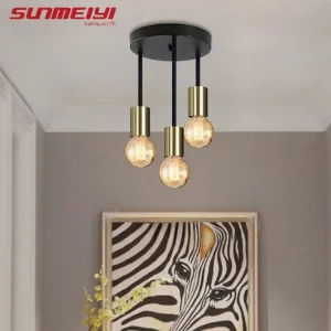 Plafonnier métal noir et doré design industriel moderne suspendu pour salon chambre cuisine éclairage chaleureux élégant et sophistiqué Plafonnier métal noir et doré design industriel moderne suspendu pour salon chambre cuisine éclairage chaleureux élégant et sophistiqué