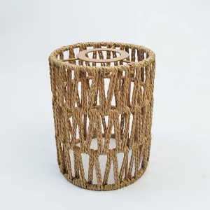 Plafonnier tissé à la main style bohème suspension en rotin naturel luminaire design artisanal décoration intérieure élégante éclairage chaleureux pour salon ou chambre Plafonnier tissé à la main style bohème suspension en rotin naturel luminaire design artisanal décoration intérieure élégante éclairage chaleureux pour salon ou chambre
