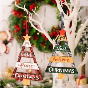 Décoration murale Noël sapin bois suspendu style rustique festive salon entrée décoration intérieure colorée élégante