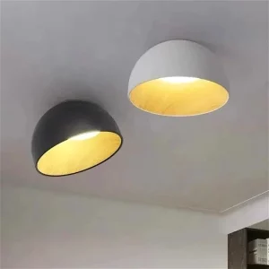 Plafonnier LED rond incliné en bois naturel design nordique minimaliste chambre salon éclairage moderne économie d’énergie élégance chaleureuse Plafonnier LED rond incliné en bois naturel design nordique minimaliste chambre salon éclairage moderne économie d’énergie élégance chaleureuse