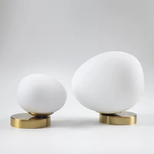 Lampe de table moderne design minimaliste verre métal doré brossé éclairage doux salon chambre bureau lumière ambiance élégante économique Lampe de table moderne design minimaliste verre métal doré brossé éclairage doux salon chambre bureau lumière ambiance élégante économique
