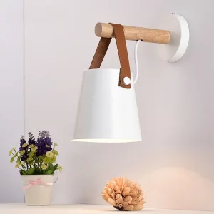 Applique murale moderne bois chêne métal cuir design scandinave nordique éclairage intérieur chambre salon couloir