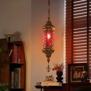 Suspension métal ciselé verre coloré style marocain plafonnier décoratif pour salon entrée restaurant éclairage vintage chaleureux Suspension métal ciselé verre coloré style marocain plafonnier décoratif pour salon entrée restaurant éclairage vintage chaleureux