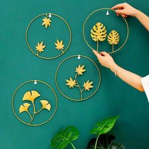 Décoration murale design scandinave moderne minimaliste avec motifs feuilles élément déco intérieur élégant pour salon chambre ou couloir style nordique contemporain Décoration murale design scandinave moderne minimaliste avec motifs feuilles élément déco intérieur élégant pour salon chambre ou couloir style nordique contemporain
