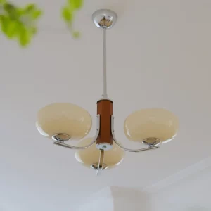 Plafonnier moderne en verre et métal chrome  design épuré  lumière douce  salon  salle à manger  chambre  décoration intérieure élégante