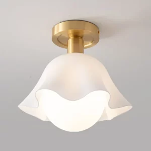 Plafonnier moderne design floral abat-jour verre givré support doré éclairage suspendu salle à manger chambre salon porche hall d’entrée lumière chaleureuse élégance contemporaine Plafonnier moderne design floral abat-jour verre givré support doré éclairage suspendu salle à manger chambre salon porche hall d’entrée lumière chaleureuse élégance contemporaine