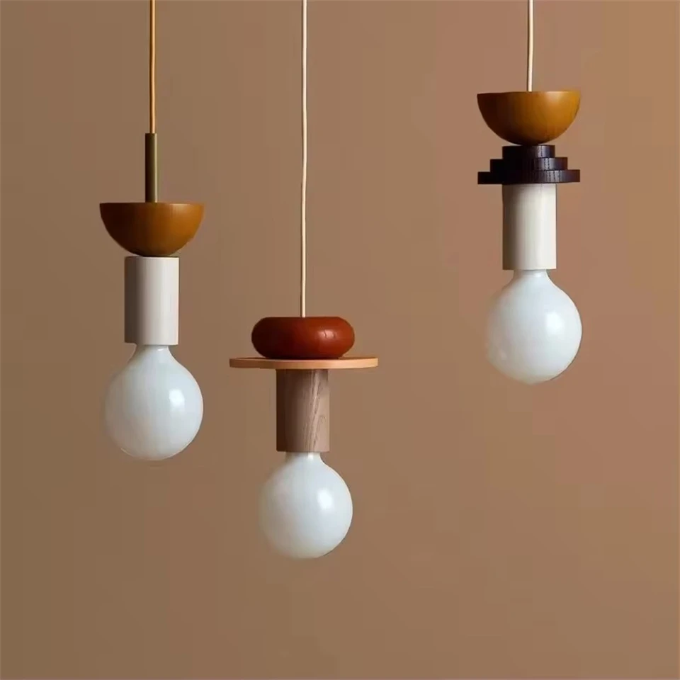 Suspension bois coloré design moderne nordique éclairage chaleureux salon cuisine LED économies d’énergie luminaire artistique