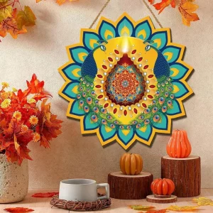 Décoration murale bois motifs indiens paon mandala style traditionnel Diwali mariage fêtes éclairage chaleureux salle séjour chambre culturelle Décoration murale bois motifs indiens paon mandala style traditionnel Diwali mariage fêtes éclairage chaleureux salle séjour chambre culturelle