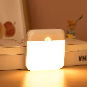 Lampe de chevet LED sans fil lanterne avec capteur de mouvement applique murale rechargeable pour camping escaliers d’été placard cuisine toilettes Lampe de chevet LED sans fil lanterne avec capteur de mouvement applique murale rechargeable pour camping escaliers d’été placard cuisine toilettes