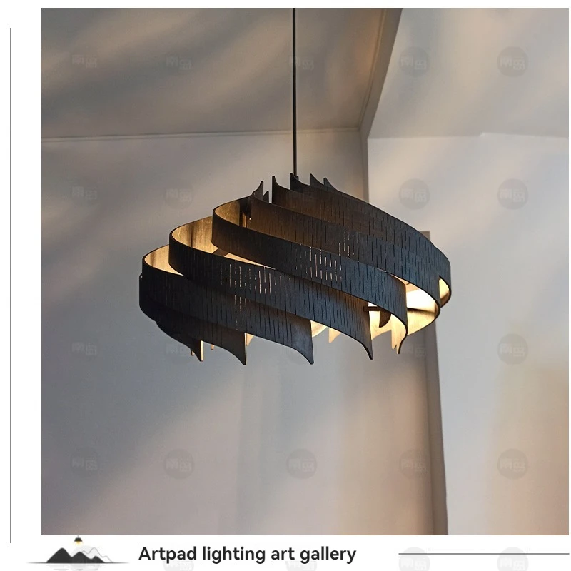 Lampe suspendue bois naturel design scandinave nordique moderne éclairage chaleureux économie d’énergie luminaire sculptural salon chambre