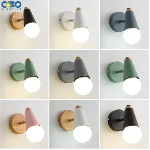 Applique murale bois naturel design scandinave nordique moderne lumière chaleureuse éclairage intérieur salon chambre