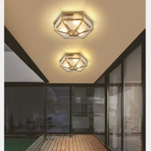 Plafonnier moderne en verre et métal doré design hexagonal élégant éclairage chaleureux salon chambre à coucher déco intérieure