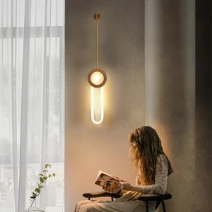 Applique murale métal doré style moderne design minimaliste salon chambre bureau éclairage LED doux élégant lumière chaleureuse Applique murale métal doré style moderne design minimaliste salon chambre bureau éclairage LED doux élégant lumière chaleureuse