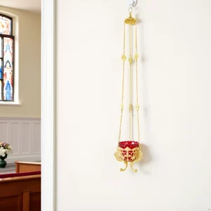 Lampe Vigil suspendue orthodoxe en métal plaqué or avec croix de Bol en verre rouge et design de vigne pour éclairage chaleureux et décoratif