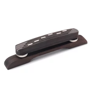 Manche en bois naturel pour couteau  design moderne  ergonomique  maine en bois foncé  finition polie  détails métalliques  qualité professionnelle  coutellerie高品質  manche en bois exotique  coutellerie design  manche ergonomique  finition métallique  manche en noyer  design moderne