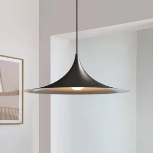 Suspension métal moderne design minimaliste lumière diffuse épurée salon chambre cuisine éclairage intérieur contemporain élégance