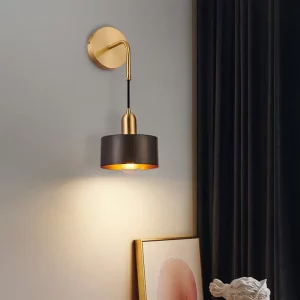 Applique murale bois abat-jour métal doré style moderne éclairage doux salon chambre lecture luminaire design industriel élégant économique