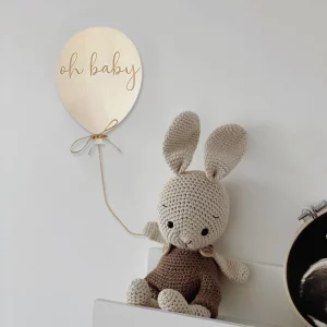 Décoration murale en bois ballon suspendu style moderne minimaliste chambre d’enfant salle de jeux accessoire artistique élégant Décoration murale en bois ballon suspendu style moderne minimaliste chambre d’enfant salle de jeux accessoire artistique élégant
