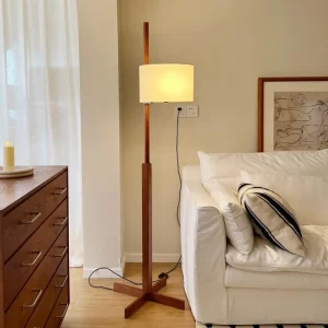 Lampadaire en bois massif design moderne style scandinave éclairage chaleureux salon chambre bureau abat-jour en tissu Lampadaire en bois massif design moderne style scandinave éclairage chaleureux salon chambre bureau abat-jour en tissu