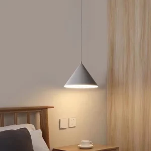 Plafonnier LED design minimaliste moderne suspendu en métal éclairage intérieur élégant pour chambre salon bureau Plafonnier LED design minimaliste moderne suspendu en métal éclairage intérieur élégant pour chambre salon bureau