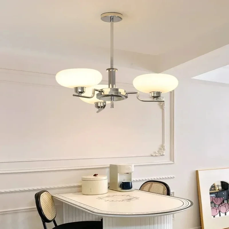 Plafonnier suspendu verre dépoli métal chrome design moderne rétro éclairage salon chambre cuisine lumière chaleureuse économique