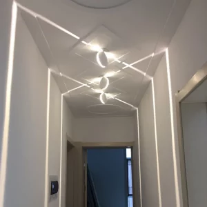 Plafonnier LED moderne design minimaliste intérieur élégance lumière chaleureuse économie d’énergie aluminium finition blanche Plafonnier LED moderne design minimaliste intérieur élégance lumière chaleureuse économie d’énergie aluminium finition blanche