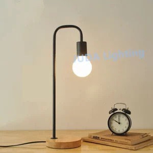 Lampe de table bois naturel design scandinave minimaliste LED éclairage chaleureux économique élégant bureau salon chambre