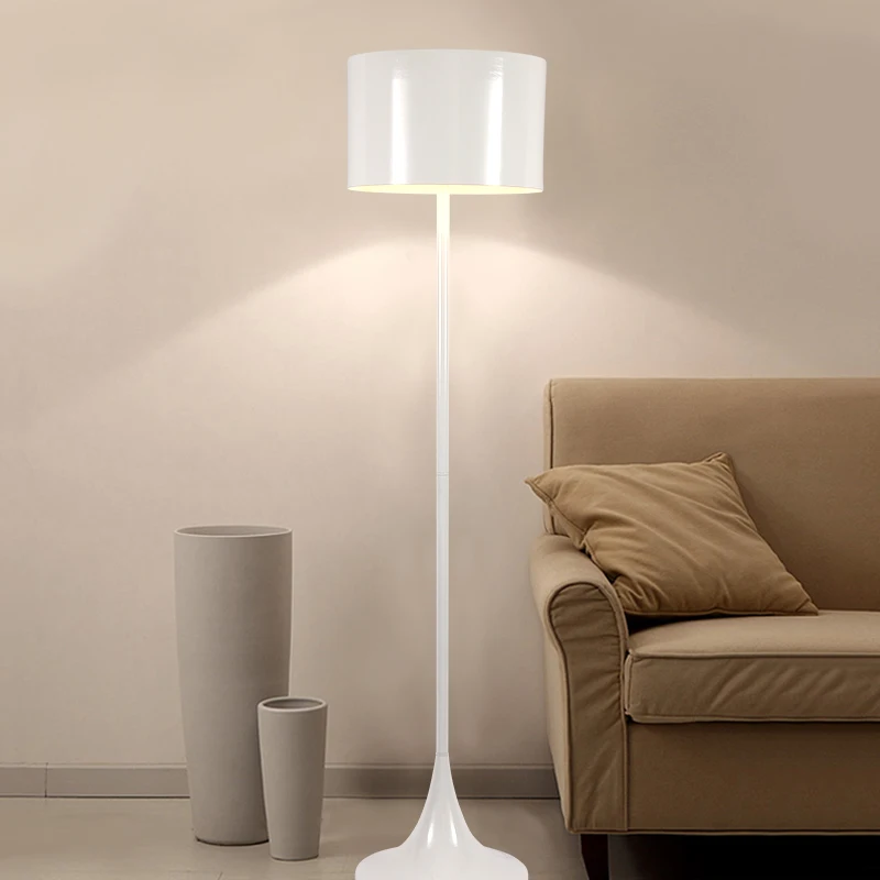 Lampadaire moderne design minimaliste en métal noir éclairage ambiant élégant pour salon chambre bar restaurant